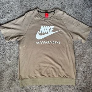 Nike Tan Short Sleeve Sweatshirt